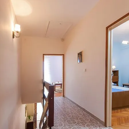Apartment Villa Ribar