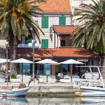 Ribar * Podgora (Split-Dalmatia)